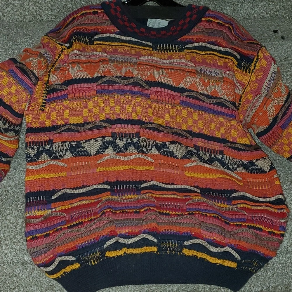 Y2K Authentic Coogi pullover sweater - Picture 5 of 7